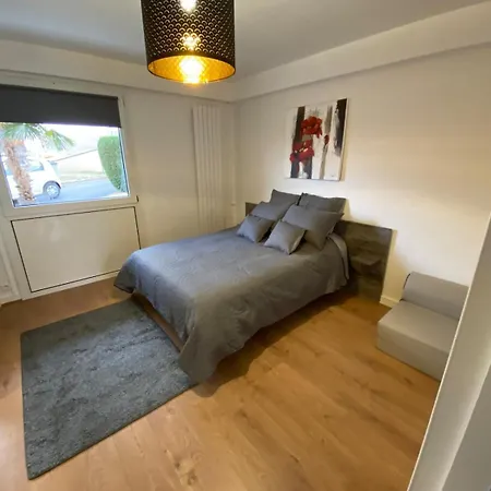 Confort Dans Avec Piscine *